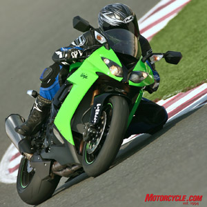 2008_kawi_zx10r_intro_02.jpg